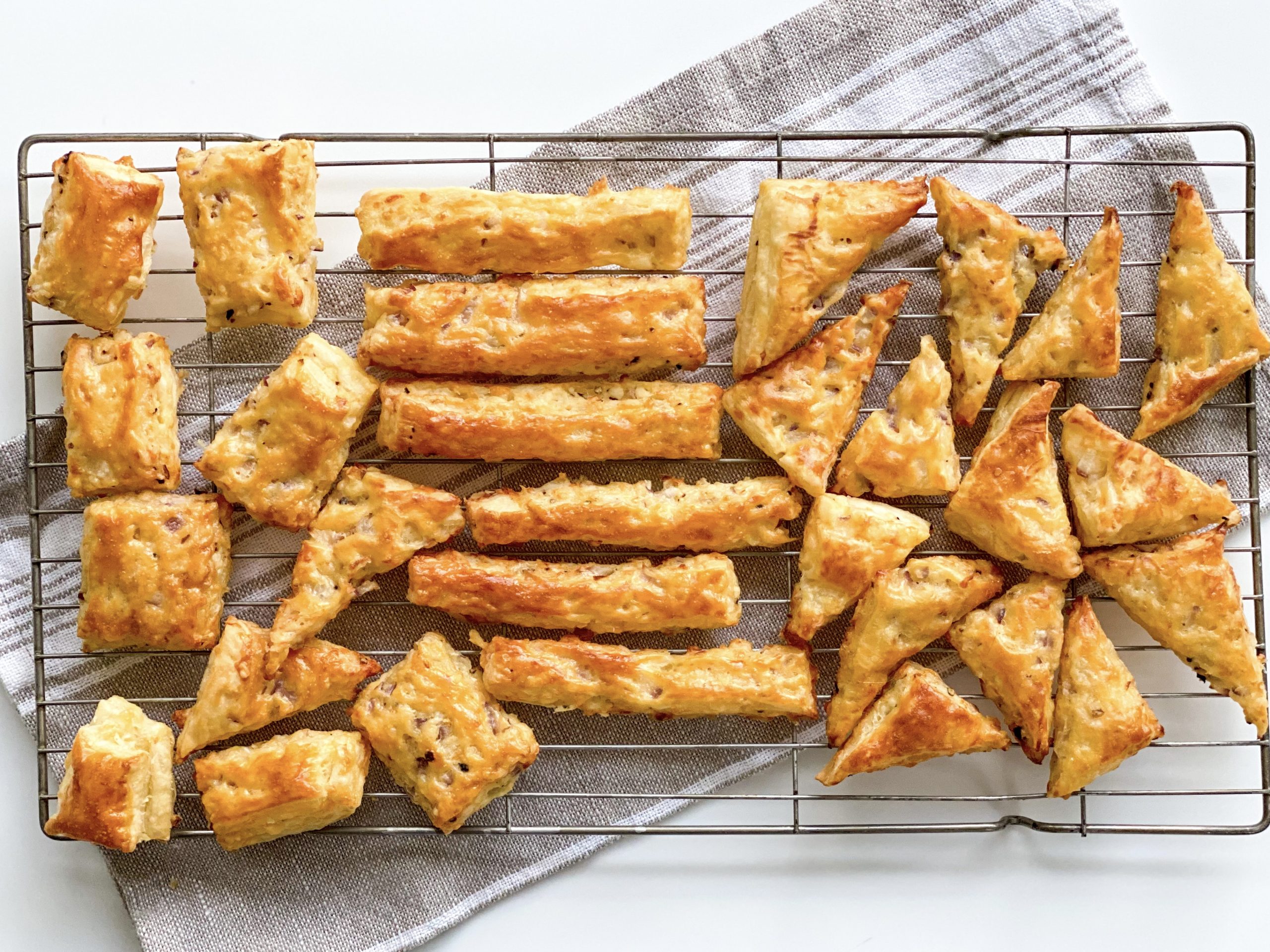 3-Ingredient Puff Pastry Bites with Roasted Red Peppers & Feta